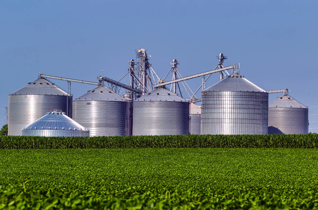 Infraestrutura técnica em unidade industrial do agronegócio